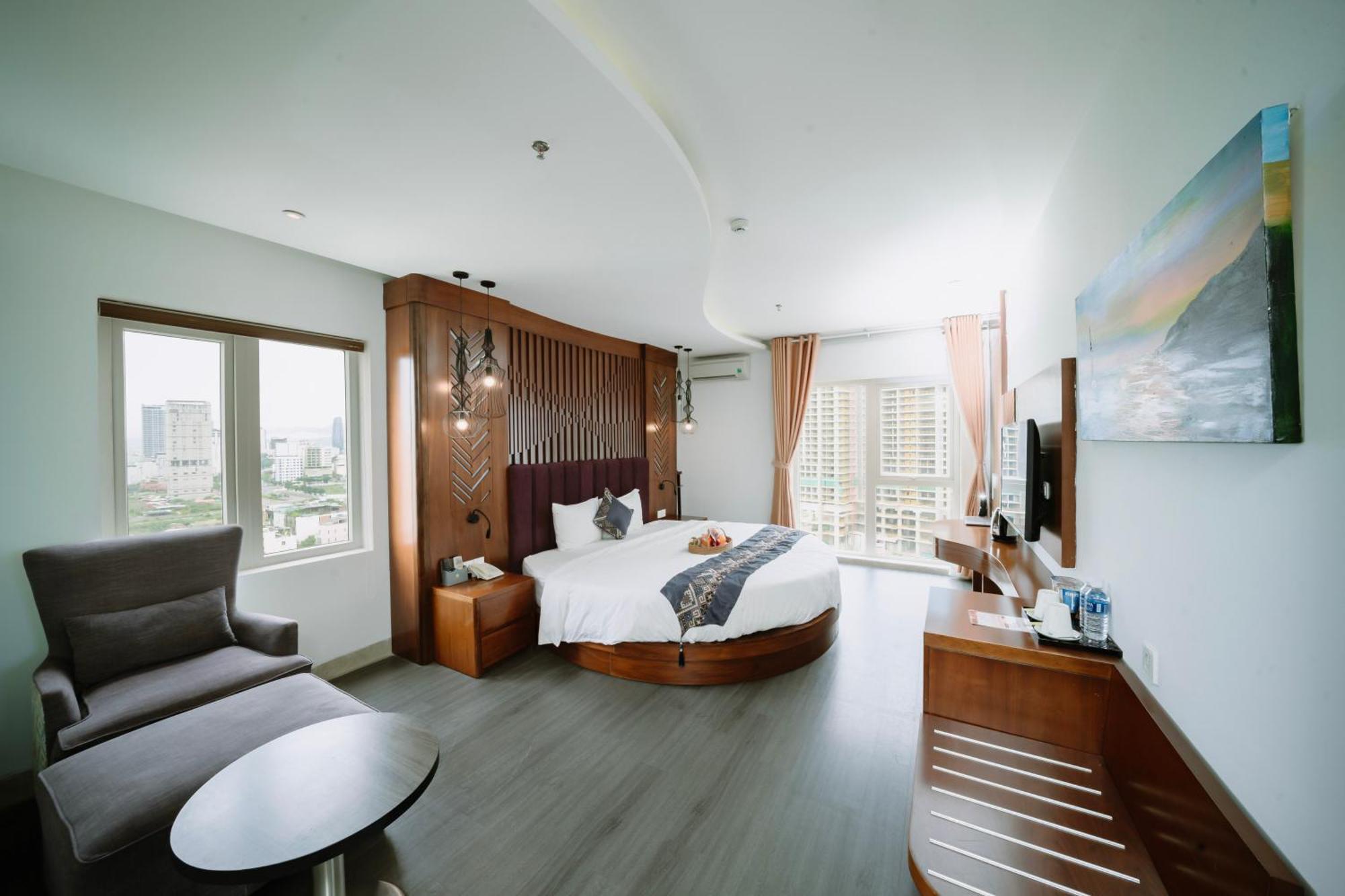 Tgt Beach Hotel Da Nang Exterior photo