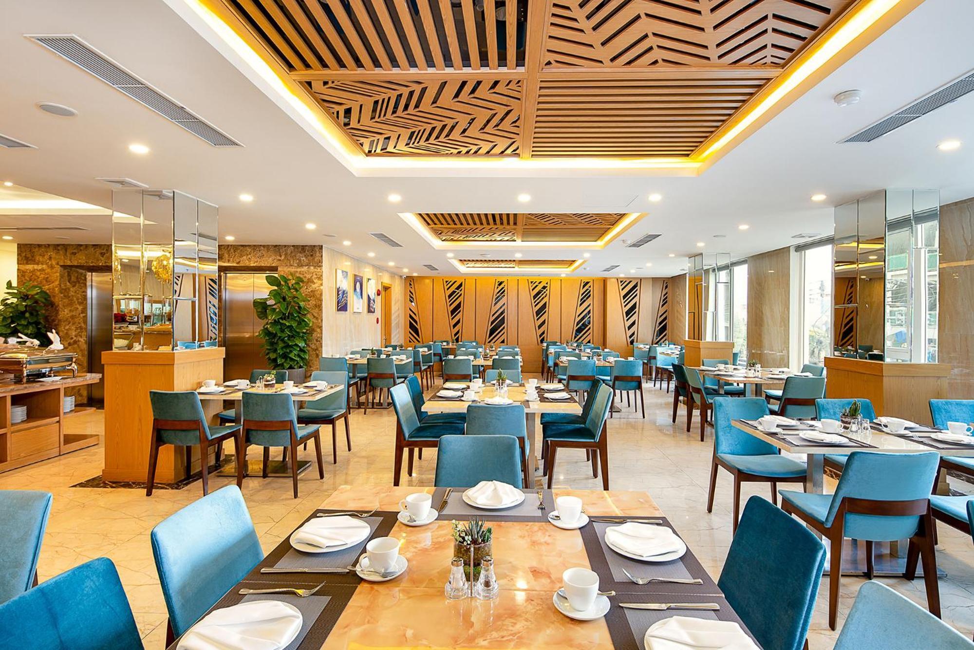 Tgt Beach Hotel Da Nang Exterior photo