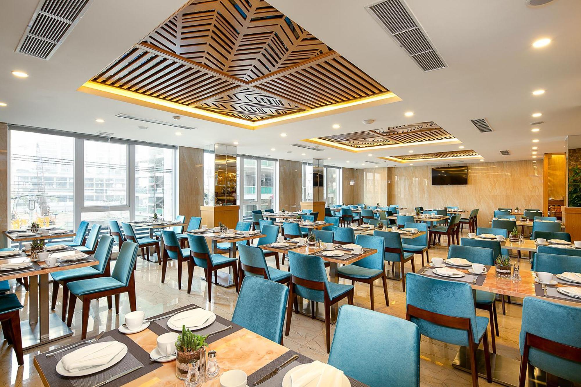 Tgt Beach Hotel Da Nang Exterior photo