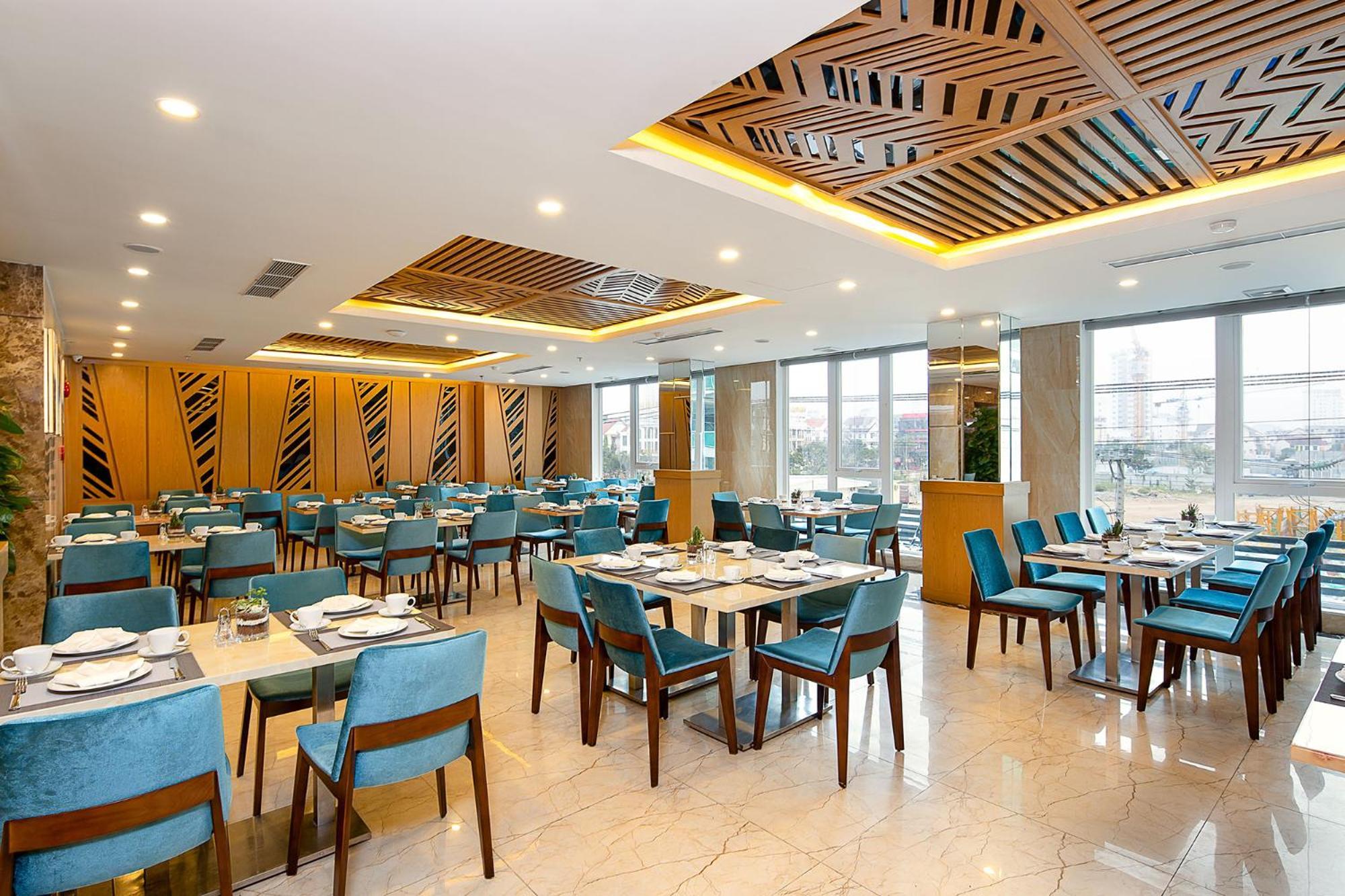 Tgt Beach Hotel Da Nang Exterior photo